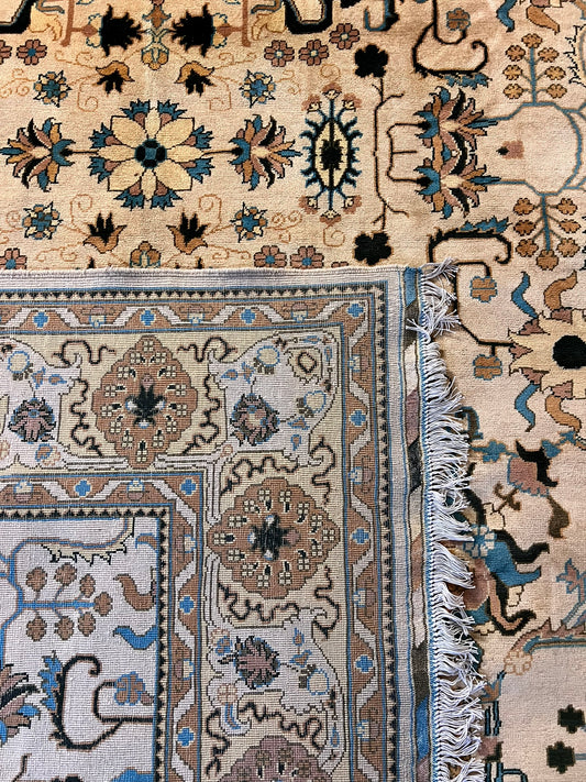 Handwoven Carpet 6’1’’ X 9’1’’